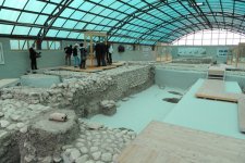 В Азербайджане найдены "холодильник" XVIII века и большая мечеть XVI века (фото)